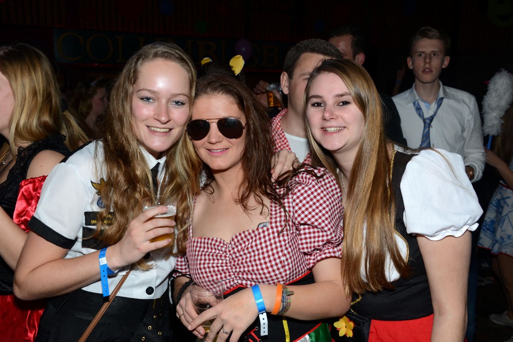 ../Images/Jubileum feest 5x11 243.jpg